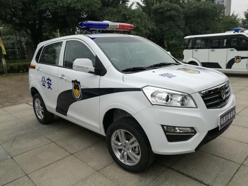 电动巡逻车