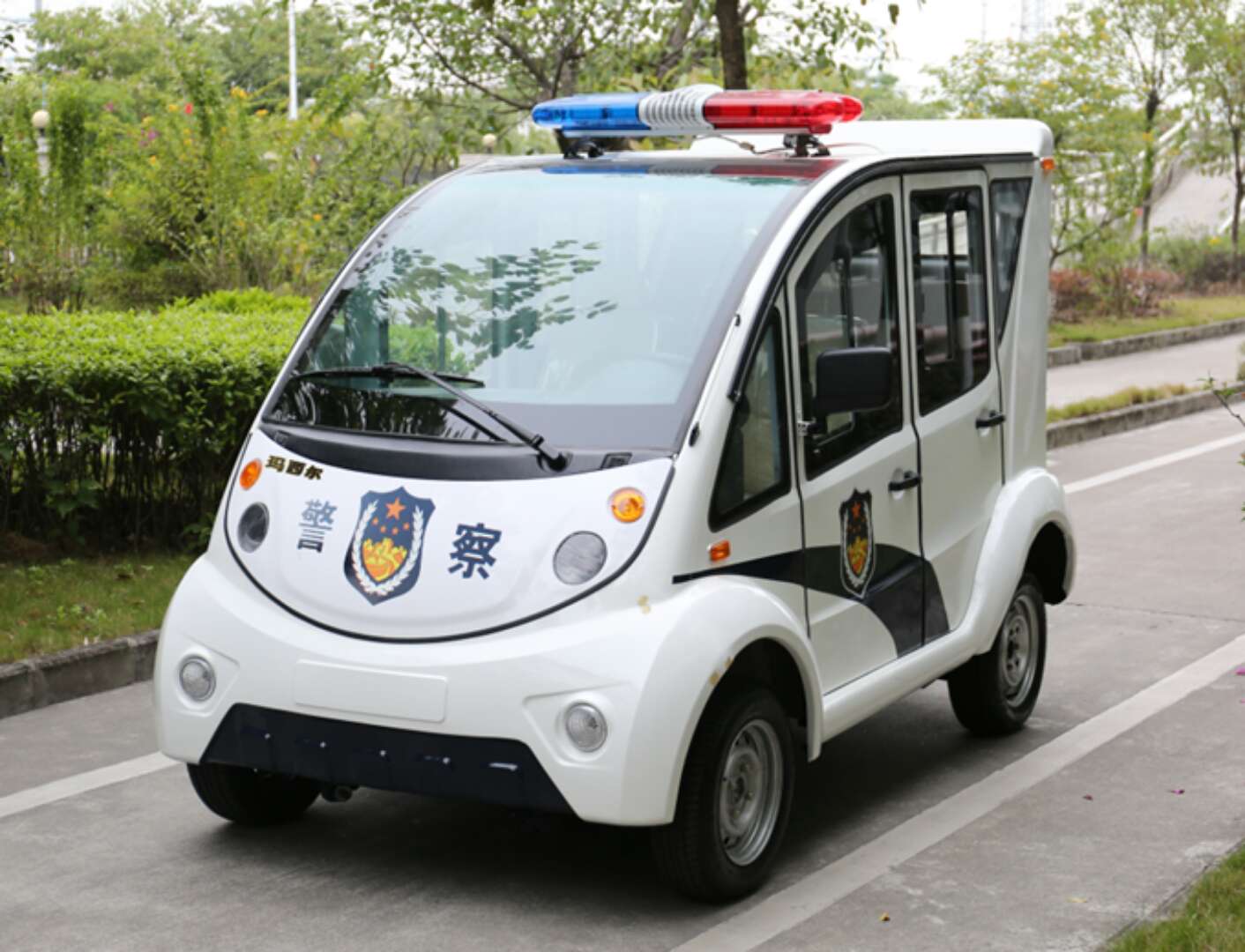 电动巡逻车